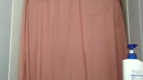 Queen N King Fun Night online show from 03.22.26