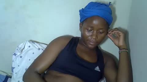 Snapshot of queenlena868103 chatting on 11.16.25 queenlena868103 online show from 11.16.25