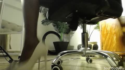 queenmaheliya online show from 03.04.26