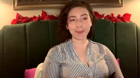 Sarlei Sar-uh-lie online show from 02.14.25