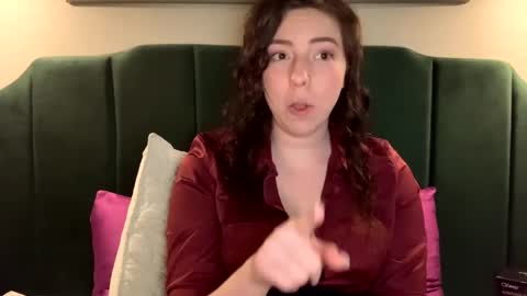 Sarlei Sar-uh-lie online show from 03.10.25