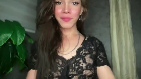 QUEEN online show from 11.21.25