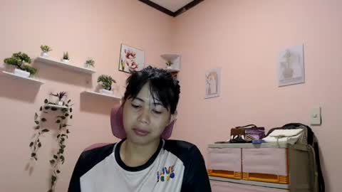 Snapshot of queennbbee chatting on 07.21.26 queennbbee online show from 07.21.26
