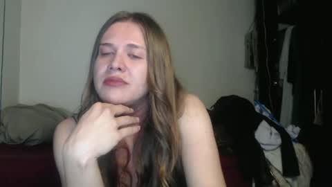 Snapshot of queennicky88 chatting on 01.10.25 Nico online show from 01.10.25