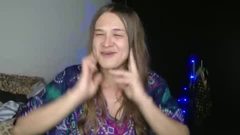 Snapshot of queennicky88 chatting on 02.10.25 Nico online show from 02.10.25