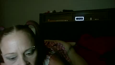 Snapshot of queenofmen69 chatting on 05.29.26 queenofmen69 online show from 05.29.26
