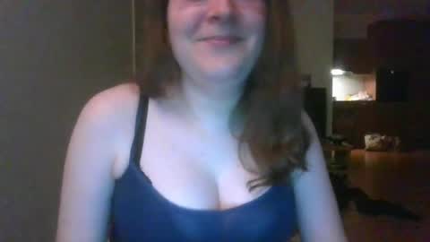 Snapshot of queenofthenights chatting on 05.16.26 queenofthenights online show from 05.16.26