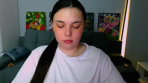 Snapshot of queenofthesense chatting on 04.01.26 Patricia online show from 04.01.26