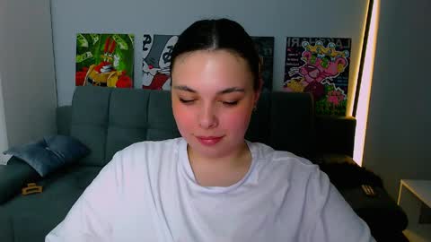 Snapshot of queenofthesense chatting on 04.01.26 Patricia online show from 04.01.26