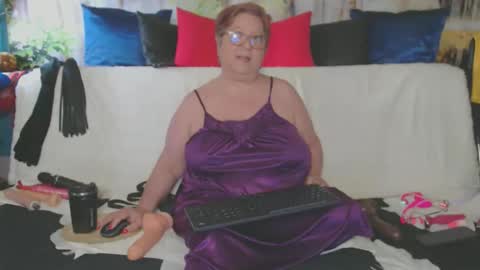 QueenPammy online show from 05.11.26