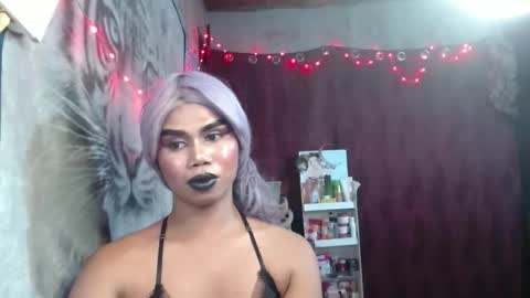 queenpinayebony_xx online show from 04.18.26
