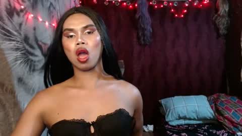queenpinayebony_xx online show from 07.03.26