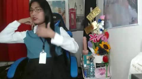 queensteffi online show from 03.02.26