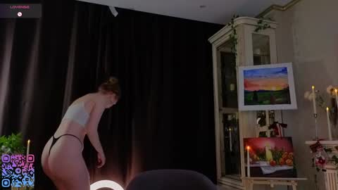 Snapshot of quennacindy chatting on 12.20.25 Teri My favorite vibes 77 101 222 666 online show from 12.20.25