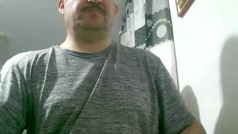 Snapshot of querubinrebelde chatting on 11.23.25 Don Ramon online show from 11.23.25