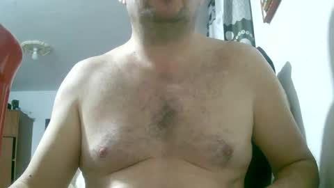 Snapshot of querubinrebelde chatting on 11.30.25 Don Ramon online show from 11.30.25