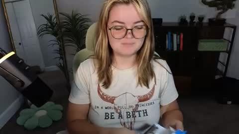 Bri online show from 09.18.25