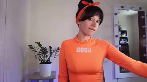 Snapshot of quiet_smile chatting on 09.11.25 quiet_smile online show from 09.11.25