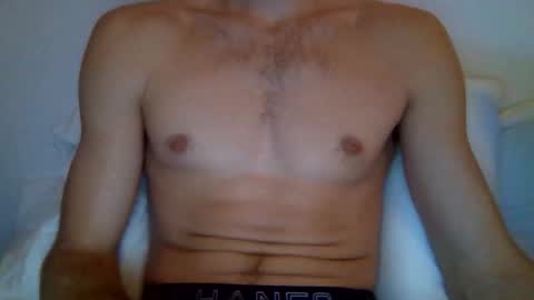 Snapshot of quiii1103 chatting on 12.19.25 quiii1103 online show from 12.19.25