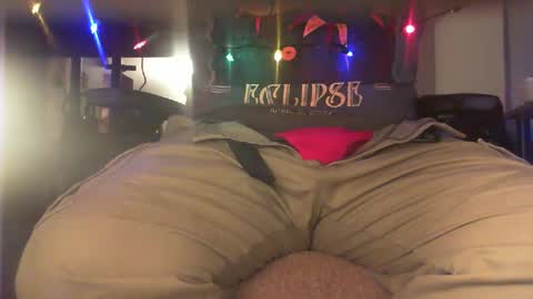 Snapshot of qwerty__pop chatting on 12.26.24 qwerty__pop online show from 12.26.24