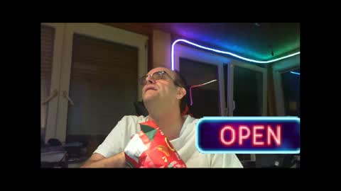 Snapshot of r_2d2_ chatting on 03.02.25 dj mike online show from 03.02.25