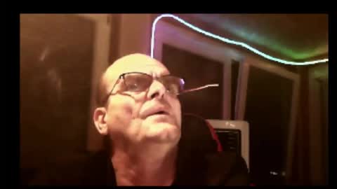 Snapshot of r_2d2_ chatting on 10.02.25 dj mike online show from 10.02.25