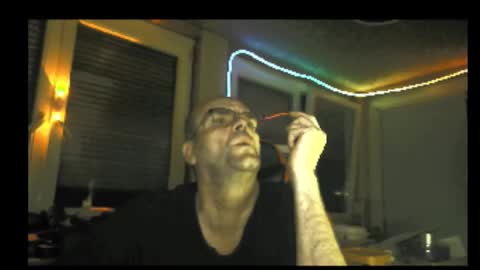 Snapshot of r_2d2_ chatting on 10.06.25 dj mike online show from 10.06.25