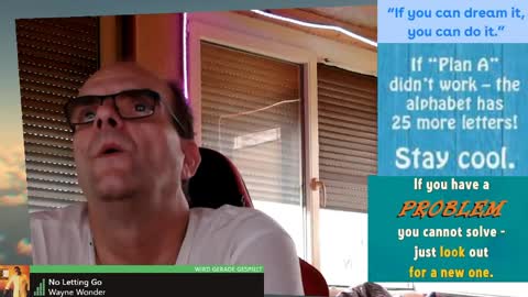 Snapshot of r_2d2_ chatting on 04.10.26 dj mike online show from 04.10.26