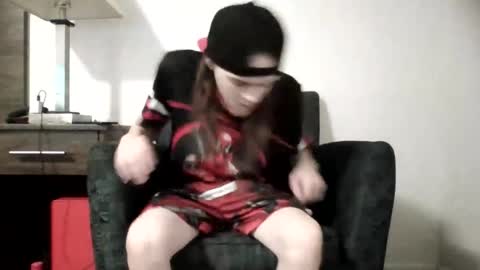 Snapshot of r_monkey583 chatting on 10.23.25 r_monkey583 online show from 10.23.25