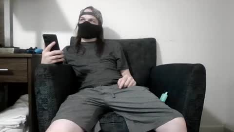 r_monkey583 online show from 04.13.26