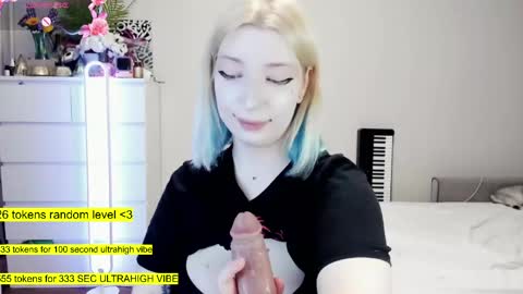 Snapshot of raaaaaaawr chatting on 04.08.26 - online show from 04.08.26