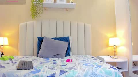 Rachel Donnelly online show from 03.12.26