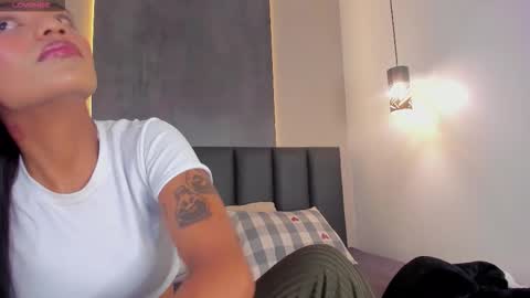 Snapshot of rachel_martinez chatting on 10.23.25 RACHEL online show from 10.23.25