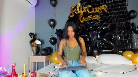 Snapshot of rachel_martinez chatting on 11.20.25 RACHEL online show from 11.20.25