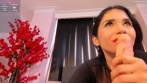 Snapshot of rachel_mendoza chatting on 12.30.24 Rachel online show from 12.30.24