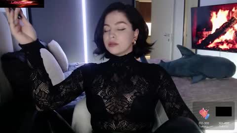 Snapshot of rachelcamp chatting on 11.20.25 Call me Miss. online show from 11.20.25