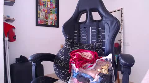 Snapshot of rachell_420 chatting on 11.16.25 rachell_420 online show from 11.16.25