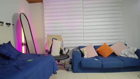 Snapshot of rachell_criss chatting on 03.05.25 Rachell online show from 03.05.25