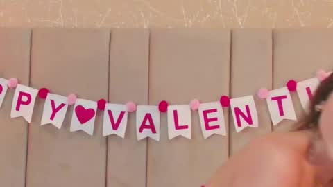 Snapshot of rachell_duque chatting on 02.10.25 Rachell online show from 02.10.25