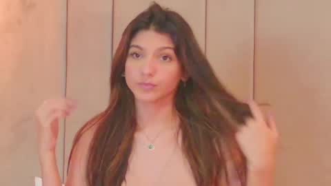 Snapshot of rachell_duque chatting on 03.05.25 Rachell online show from 03.05.25