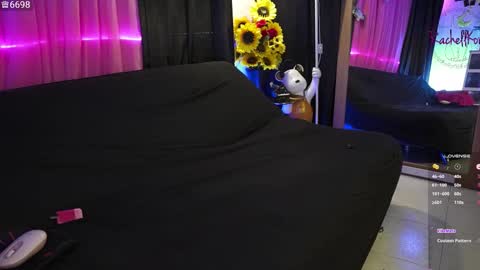 Snapshot of rachellkors_ chatting on 10.12.25 rachellk online show from 10.12.25