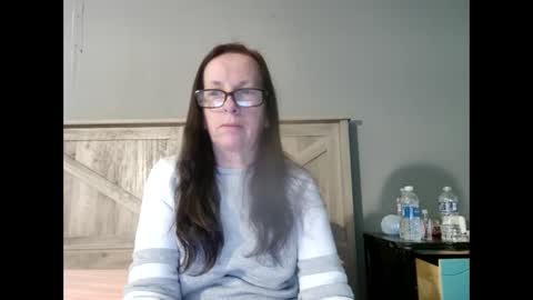 Radiant Peach Goddess online show from 02.21.25