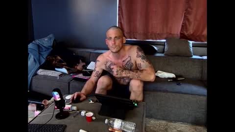 Snapshot of rado970 chatting on 11.25.25 Lauren online show from 11.25.25