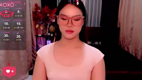 Snapshot of raeganclinton chatting on 11.10.25 raeganclinton online show from 11.10.25