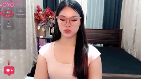 Snapshot of raeganclinton chatting on 11.19.25 raeganclinton online show from 11.19.25