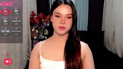 Snapshot of raeganclinton chatting on 11.25.25 raeganclinton online show from 11.25.25