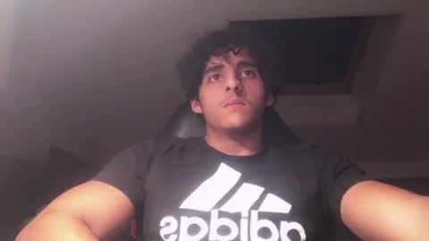 Snapshot of raes69 chatting on 12.31.24 raes online show from 12.31.24