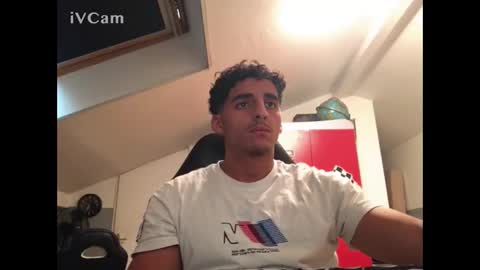 Snapshot of raes69 chatting on 10.14.25 raes online show from 10.14.25