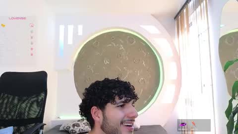 R A F A E L online show from 09.10.25