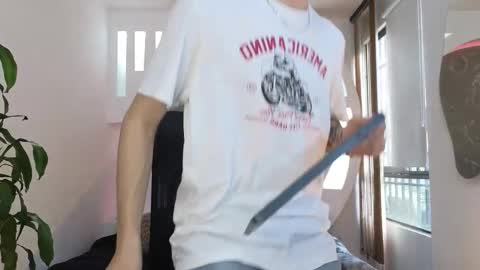 R A F A E L online show from 10.10.25